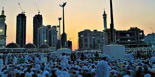 Niat Sholat Istighosah dan Bacaan Doanya untuk Meminta Pertolongan Allah SWT